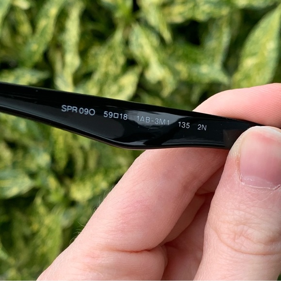 Prada Black SPR 09O Logo Sunglasses | NO CASE | Designer Eyewear Made in Italy - Picture 4 of 9